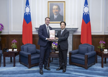 Gov. Stitt tours Asia, pitches investing in Oklahoma to companies