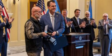 Stitt awards Governor’s Medal of Valor to Commissioner Tim Tipton