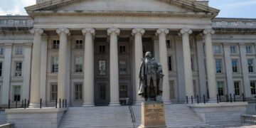 CNBC: Treasury Secretary says global tariff to rise to 15% this week