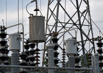 Senate passes data center ratepayer protection bill with added transparency rules