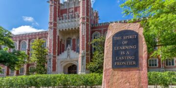 Poll: Oklahomans want education reform as lawmakers advance major school bills