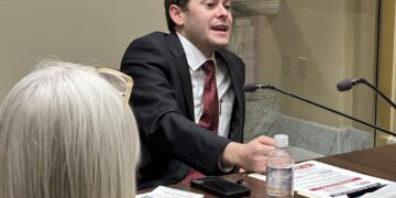 State Chamber connects with local chamber leaders, leadership classes