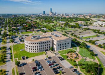 Court decision leaves workers’ comp liability question unresolved