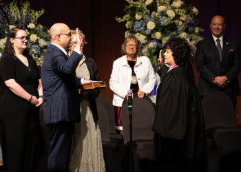 Chris Anoatubby sworn in as Chickasaw Nation governor
