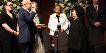 Chris Anoatubby sworn in as Chickasaw Nation governor